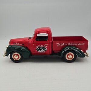Golden Wheels 1/24 Scale Santa Tree Farm Delivery Truck 1940 Ford Pickup